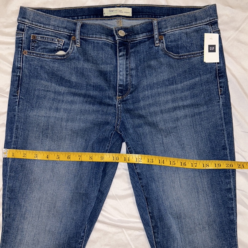 Women's Gap True Skinny Jeans Size 33R - NWT - Picture 14 of 15